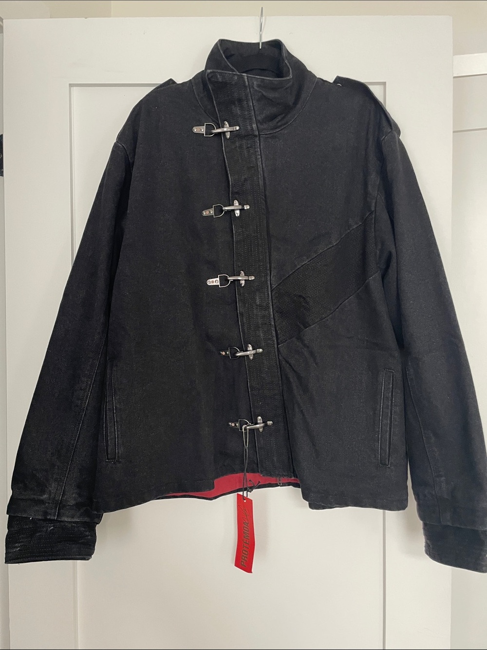 PROTÉMOA COVERT JACKET BRAND NEW NEVER WORN WITH TAGS & PACKAGING